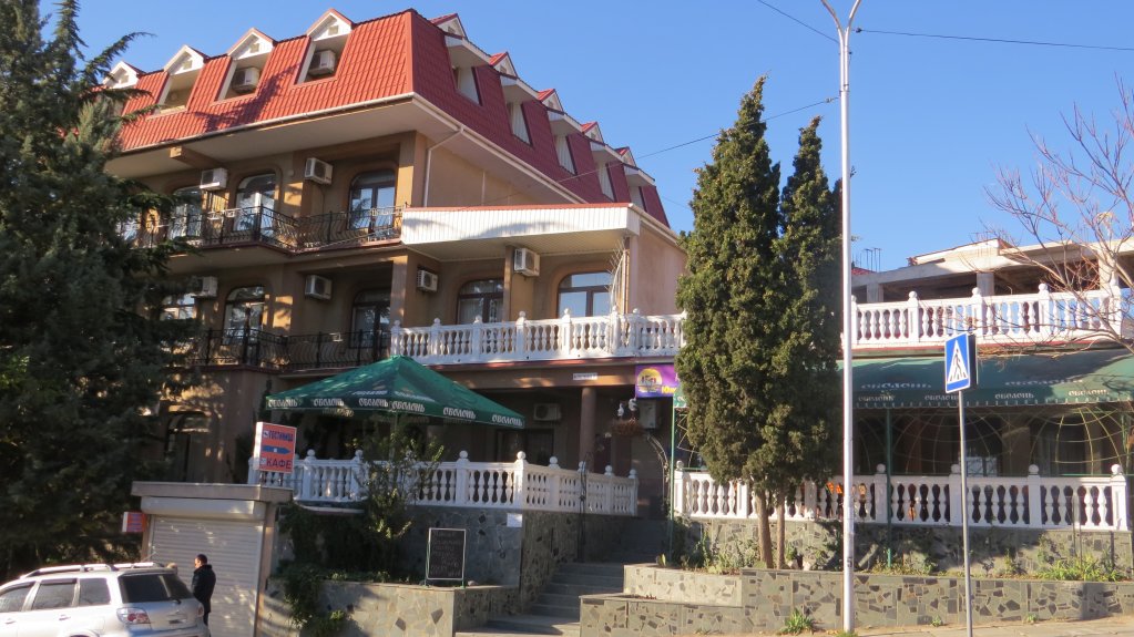 Yuzhnaya Noch Hotel — hotel in Alushta