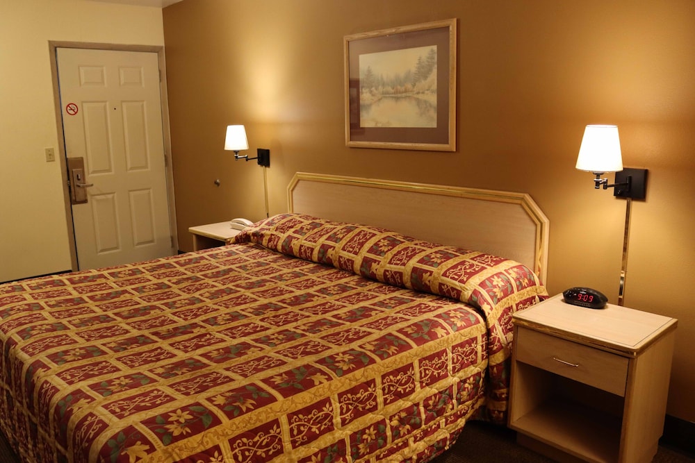 Tiki Lodge - photo 4