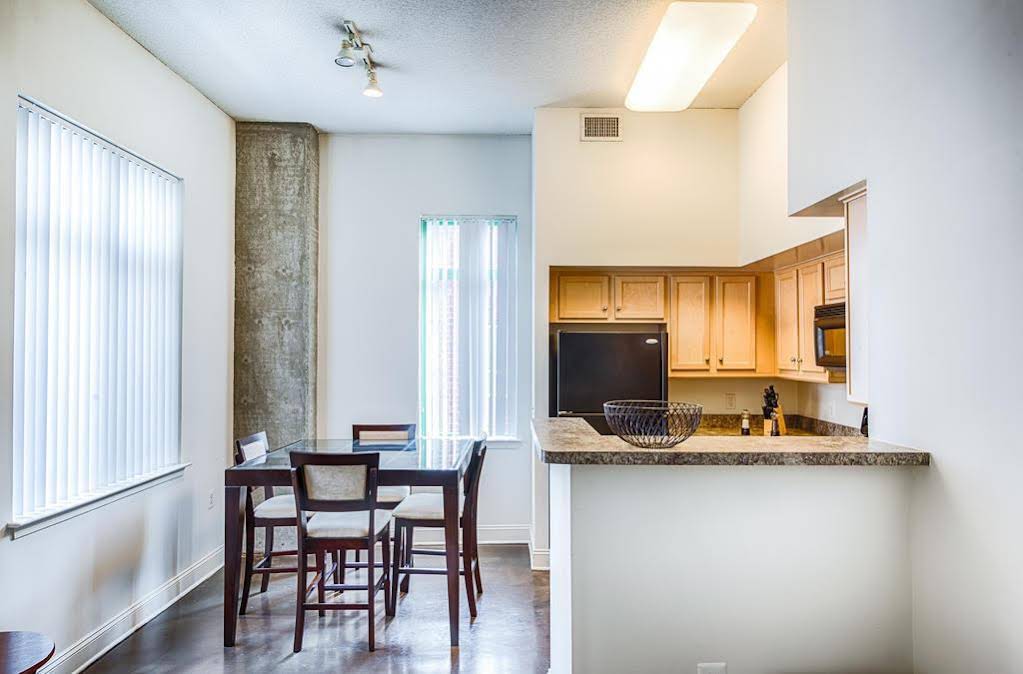 Verizon Center Pad - photo 9