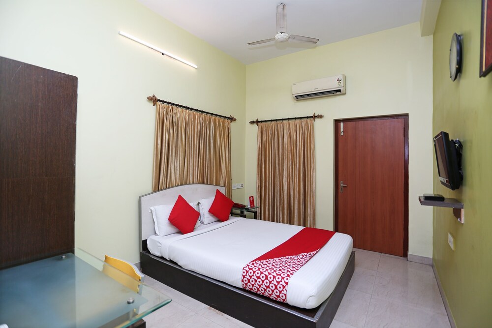 OYO 14810 Next Generation Bl Block - last minute hotel in Kolkata