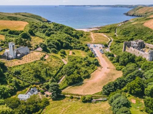 Shute Cottage — 4-Star Luxury Hotel in Manorbier, United Kingdom