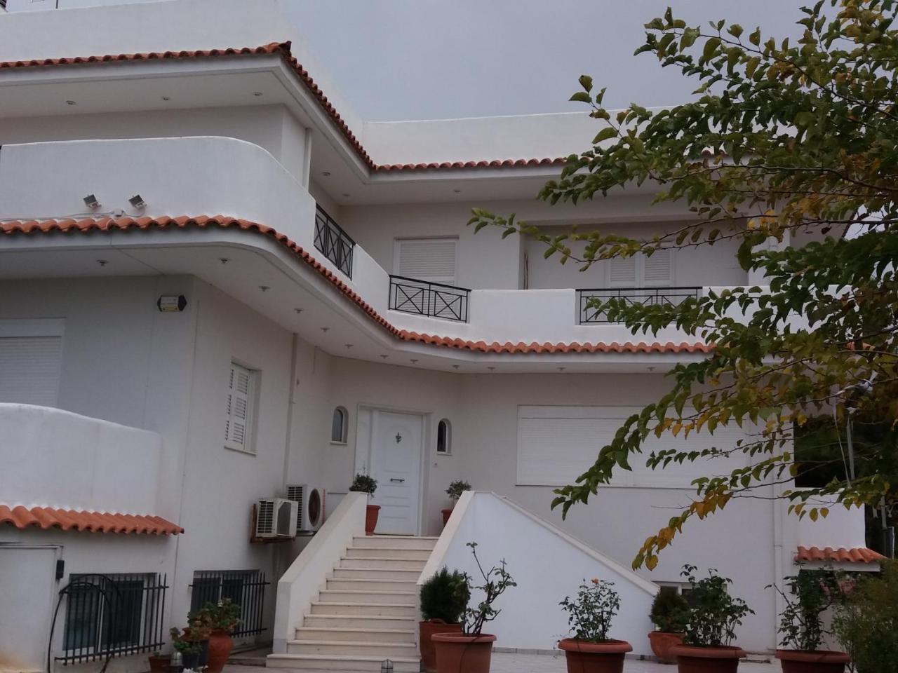 Beach House Villa — 4-Star Luxury Hotel in Nea Makri, Greece