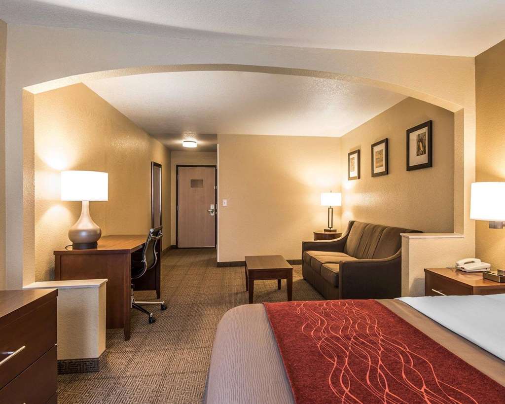 Quality Inn & Suites Bethany - photo 17