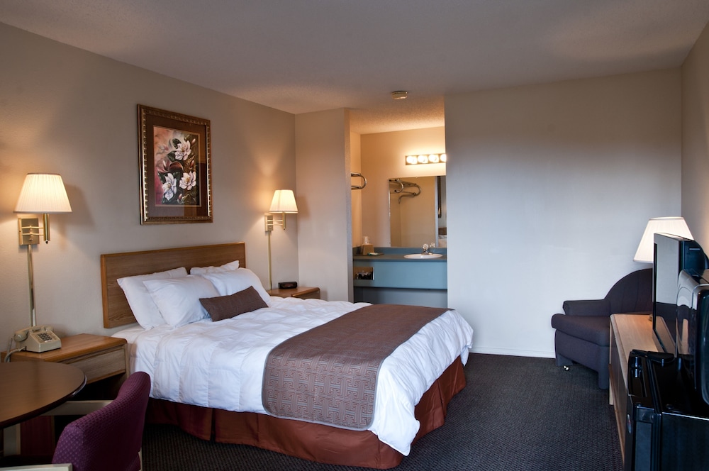 The Regency Inn - photo 10
