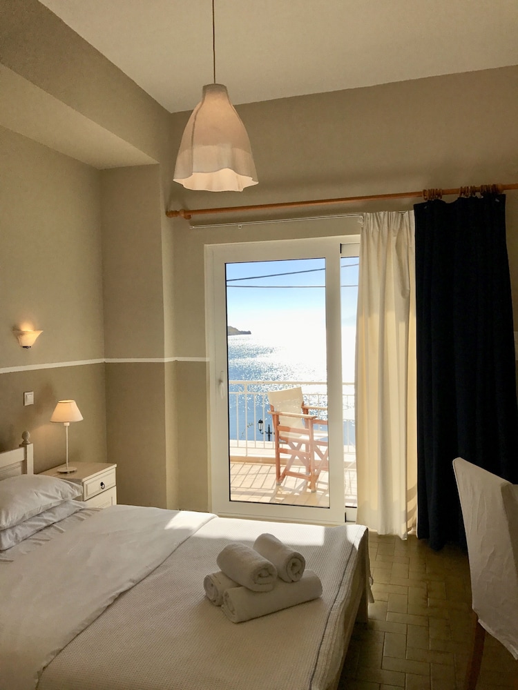 Paradisos in Delphi, Greece