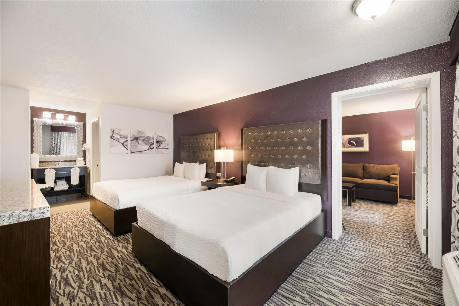 Clarion Inn & Suites Across From Universal Orlando Resort - photo 38