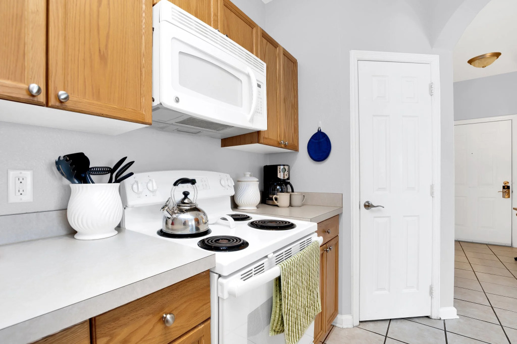 Beautiful Vacation Condo at Windsor Palms Resort - photo 17