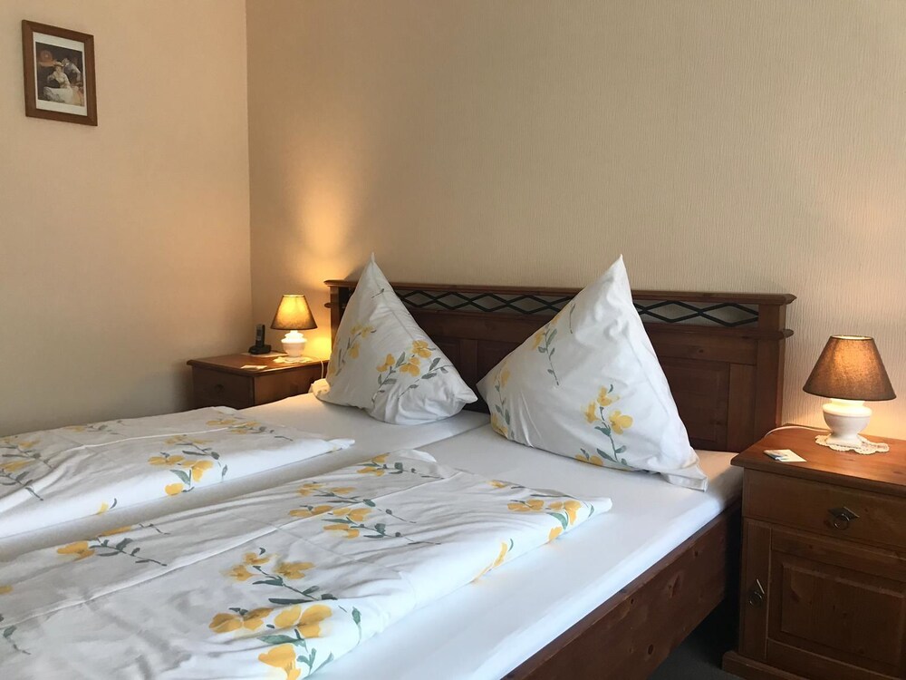 Hotel Mietz — Bad Neuenahr-Ahrweiler — photo 4