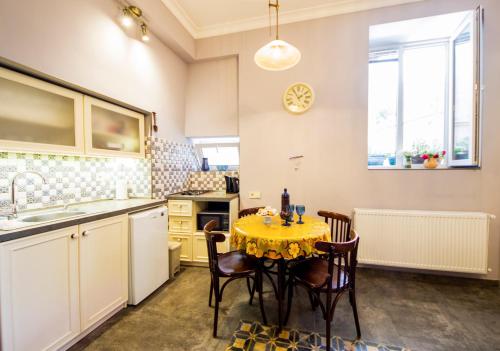 Sofia Apartment in old Tbilisi