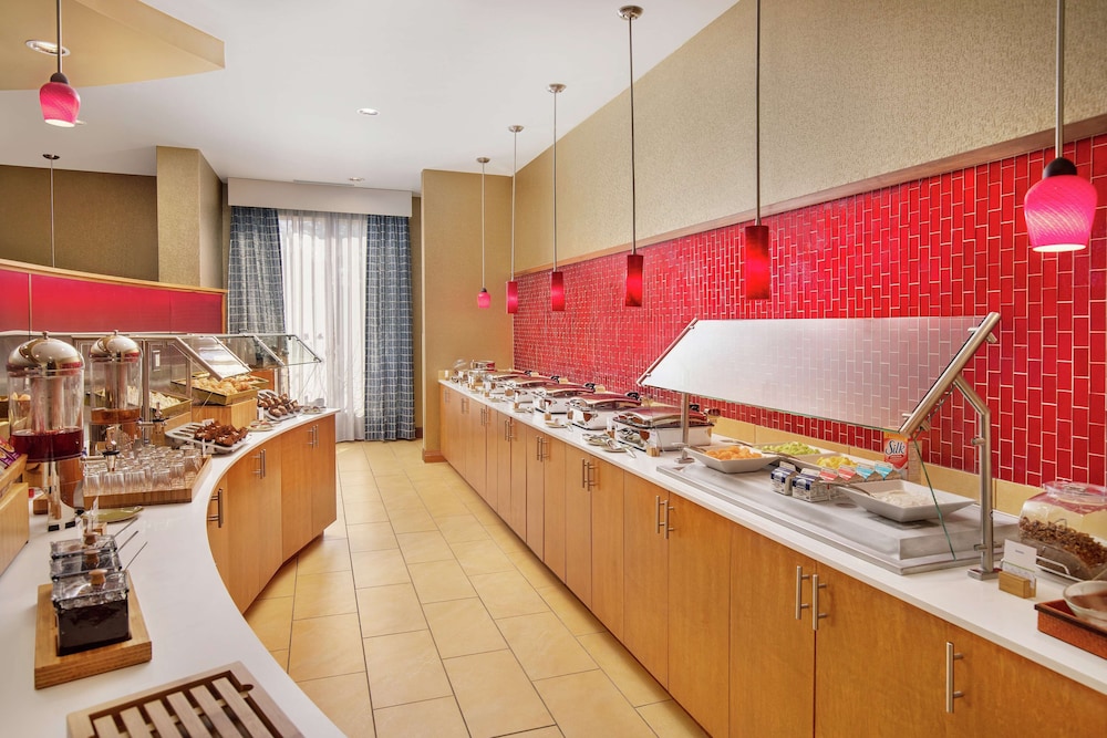 DoubleTree by Hilton Richmond Airport - photo 21