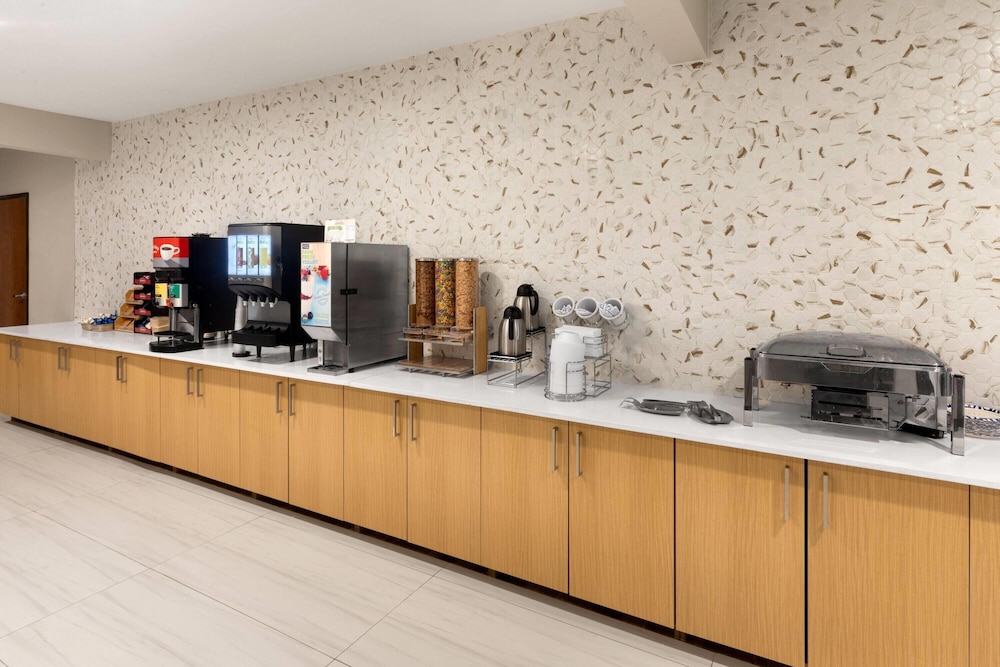 Wingate By Wyndham College Station South - photo 23