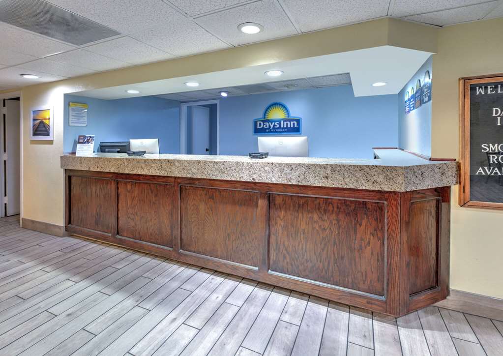 Days Inn by Wyndham Greenville MS - photo 9