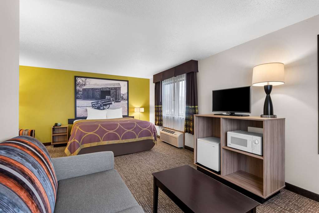 Super 8 by Wyndham Oelwein - photo 32