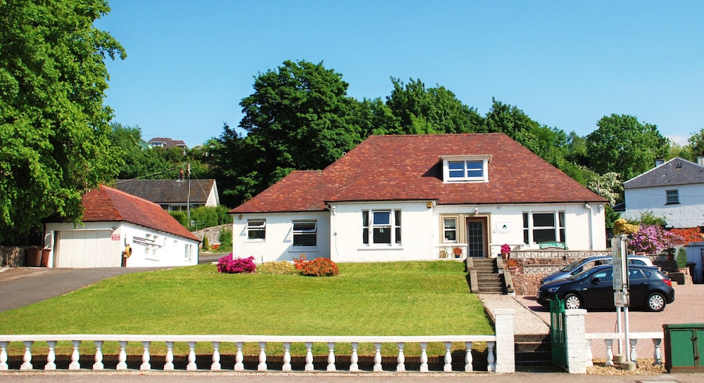 The Willows Room Only Accommodation — 4-Star Luxury Hotel in Fort William, United Kingdom