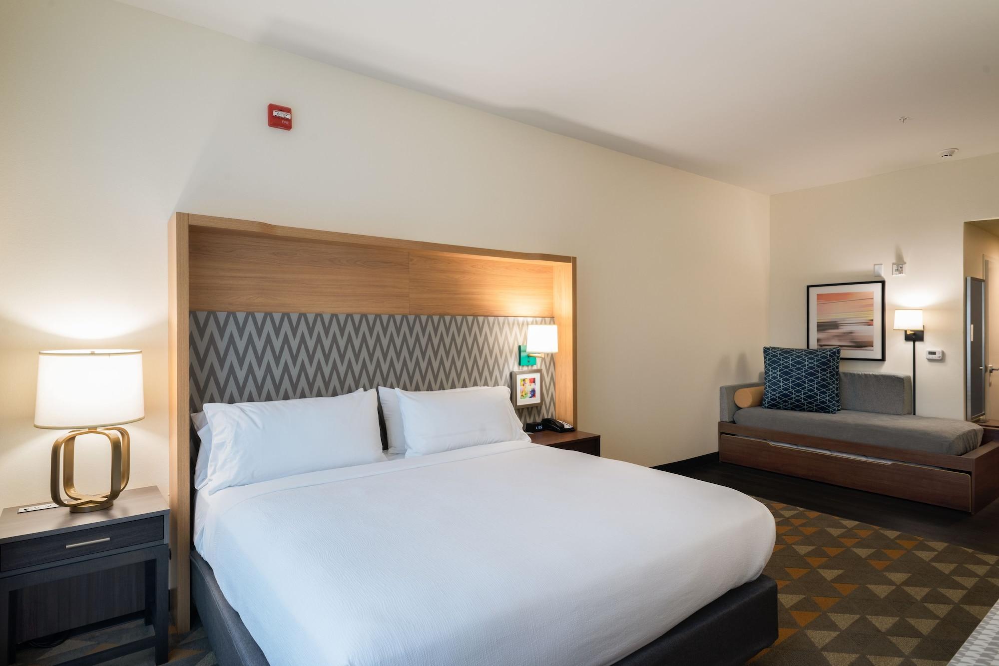 Holiday Inn Joplin by IHG - photo 30