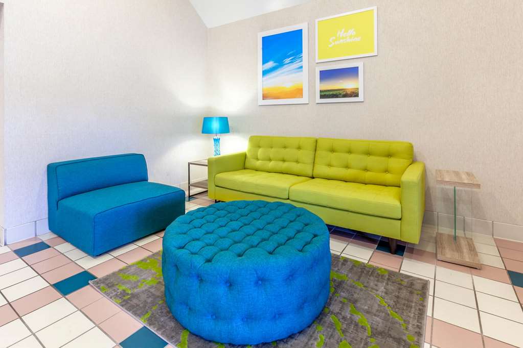 Days Inn by Wyndham Milan Sandusky South - photo 6