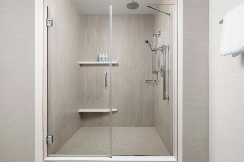 Courtyard by Marriott Charlotte City Center - photo 27