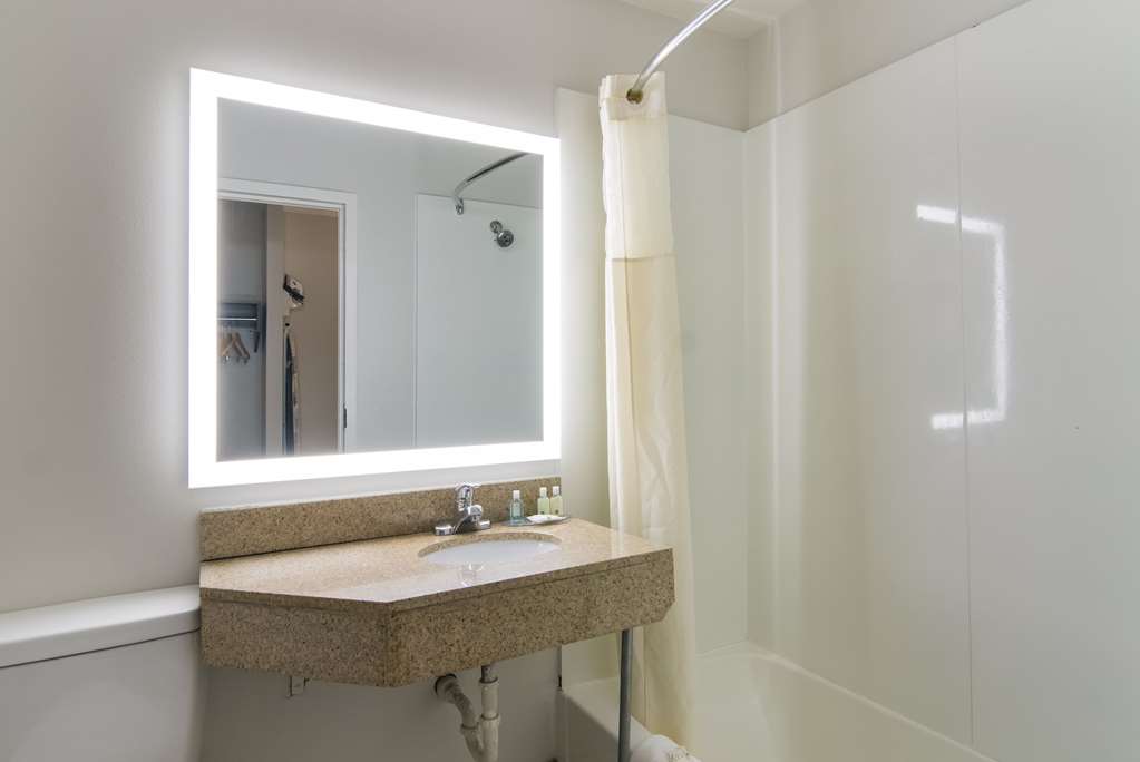 Quality Inn Aurora Naperville Area - photo 15