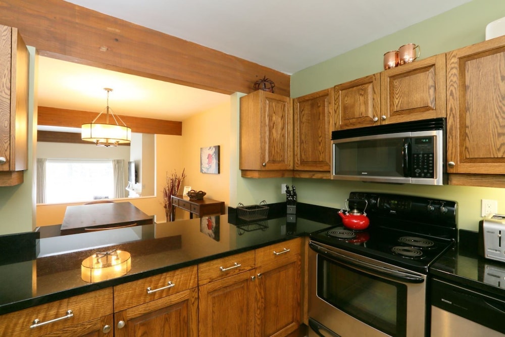 2BR Courtside at Topnotch Spa - photo 6