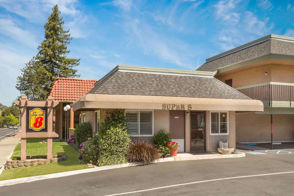 Super 8 by Wyndham Martinez — hotel in Martinez