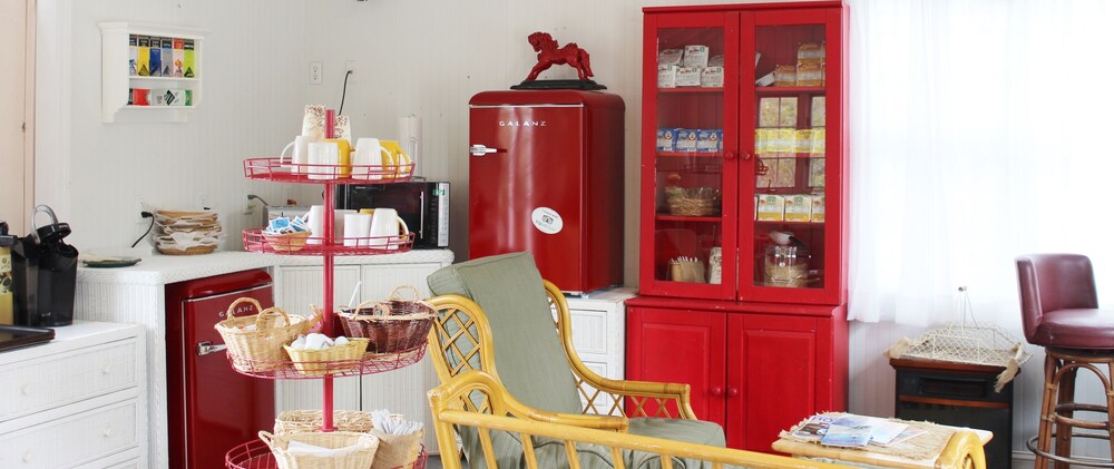 Red Horse Inn - photo 24