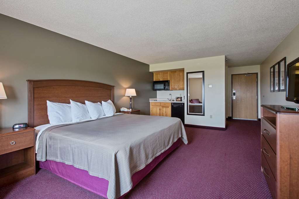 AmericInn by Wyndham Iowa Falls - photo 11