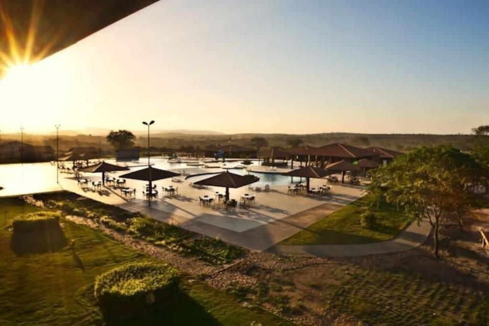 Hotel Canariu S Gravata Flat Terreo Com Duas Suites — Gravata