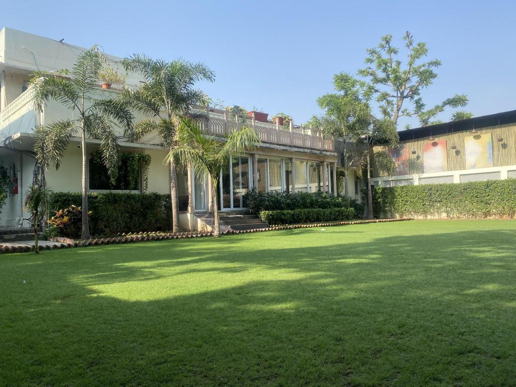 Hotel Cedar in Jaipur, India