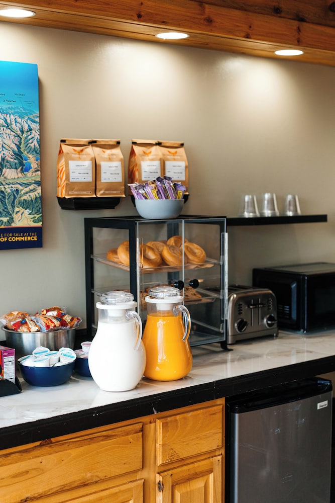 Salida Inn & Monarch Suites - photo 117