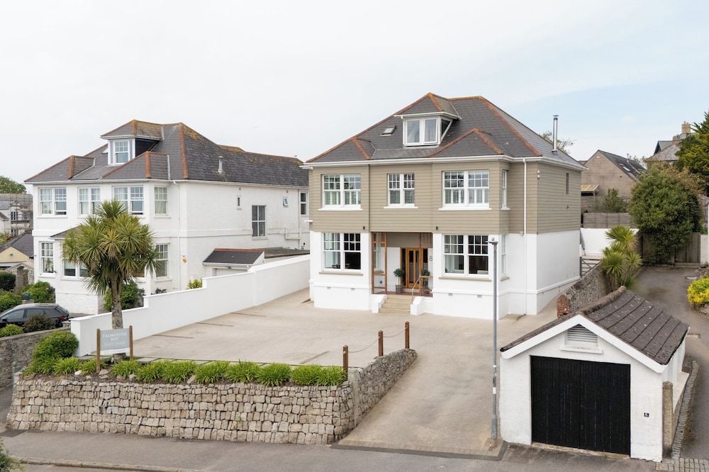 Falmouth Bay — 4-Star Luxury Hotel in Falmouth, United Kingdom