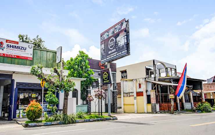 Collection O 90961 Lotu's Garden Syariah — hotel in Tulungagung