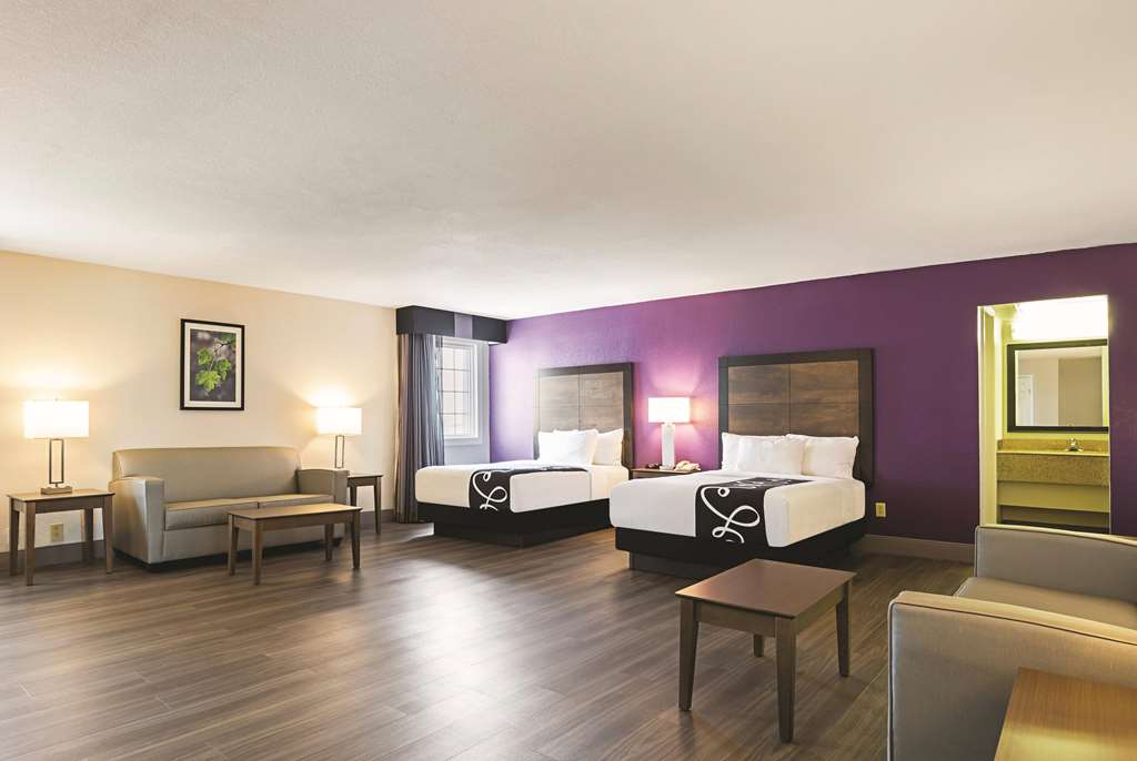 Wingate by Wyndham Galveston Beachfront at the Seawall - photo 28