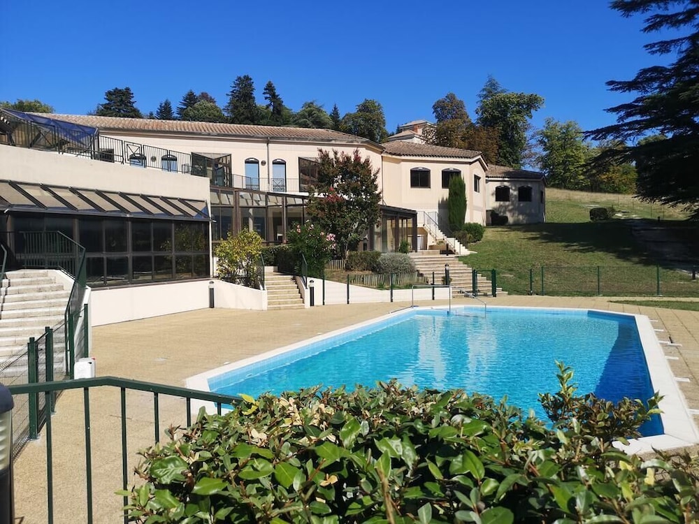 Domaine Les Sources de Dieulefit — hotel in Dieulefit