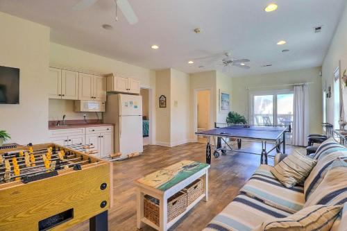 7076 JMJ Seascape in Nags Head, United States