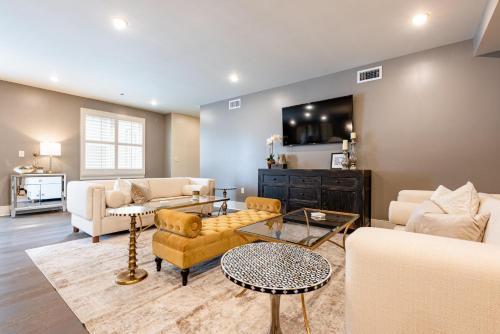 The Esplanade — 4-Star Luxury Hotel in New Orleans, United States