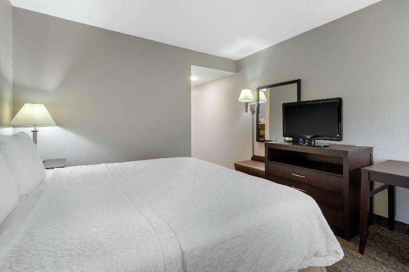 Hampton Inn Mebane - photo 39