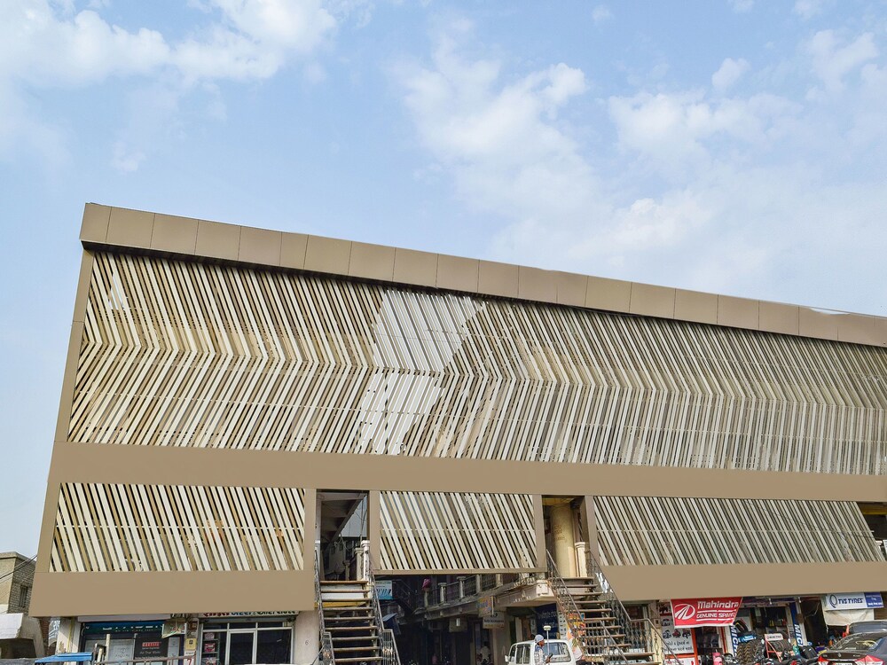 OYO 14544 Hotel Pacific Inn - carbon neutral hotel in Surat