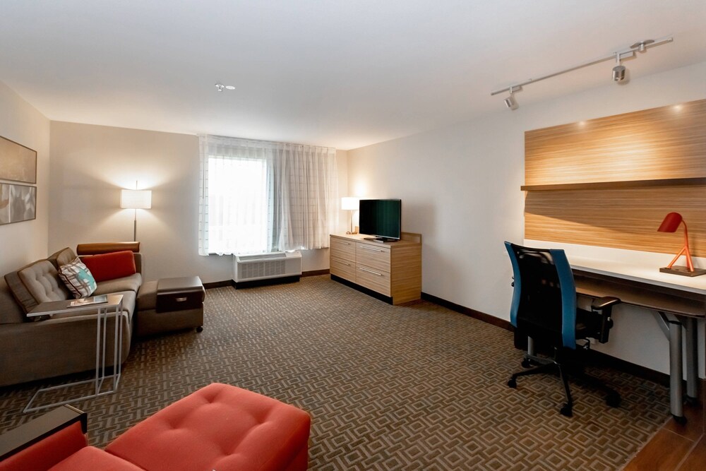 TownePlace Suites by Marriott Louisville Airport - photo 7