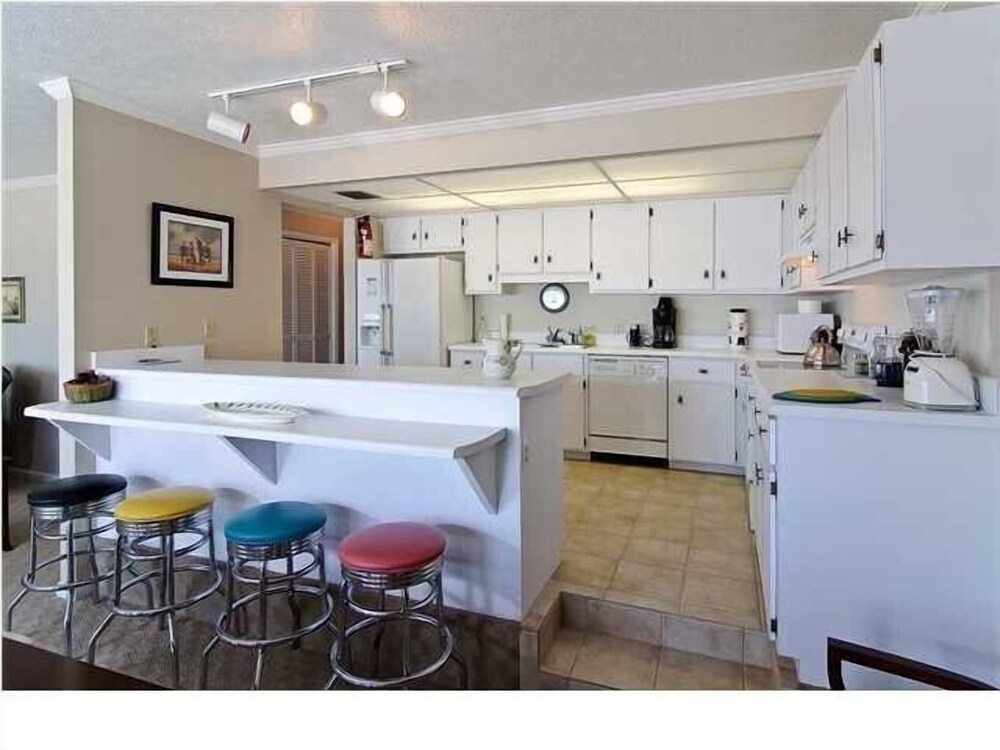 Pineapple Villas on Laguna Beach - photo 95