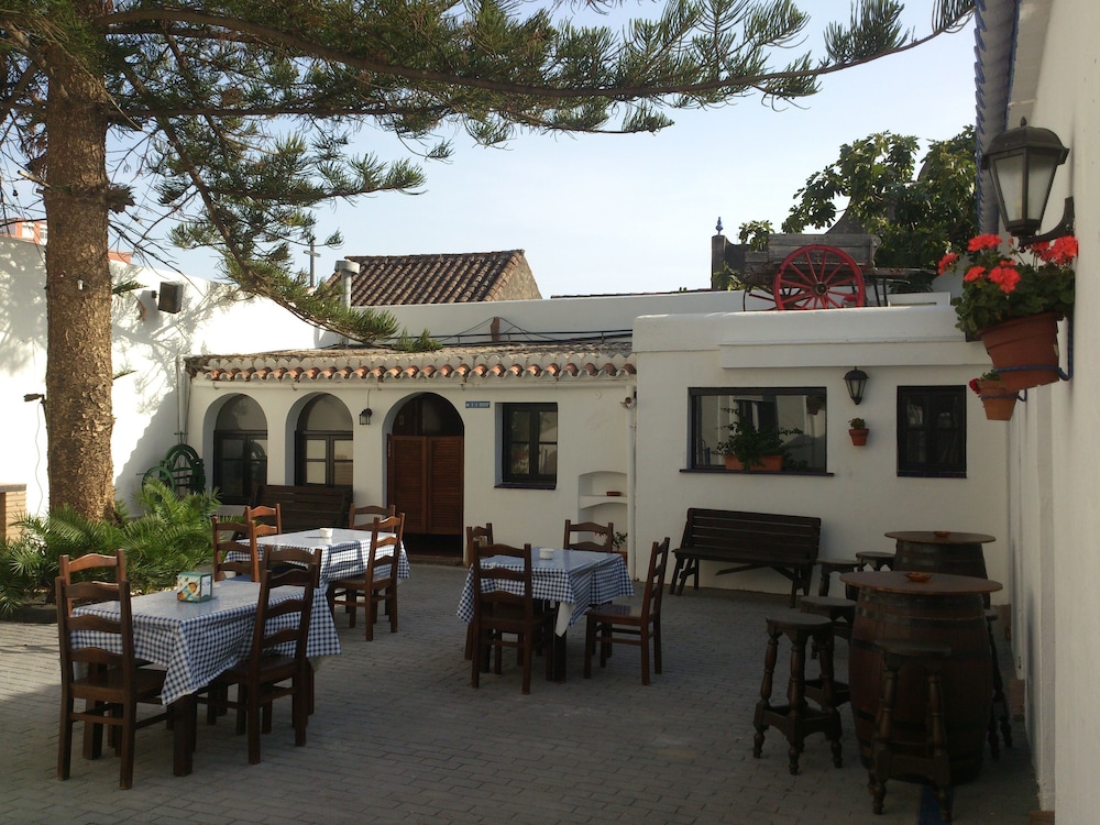 Hotel Restaurant la Mecedora in Manilva, Spain