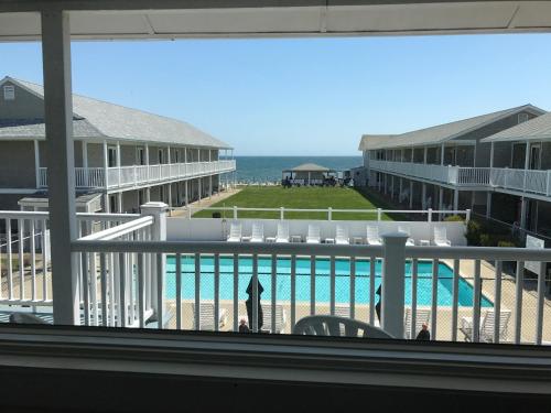 The Three Seasons Resort - photo 6