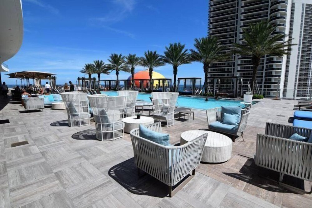 Ocean And Bay Views 1 Bed 1 Bath @ Hyde Resort - photo 37