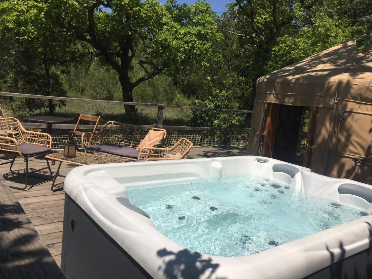 Les Yourtes De Provence — Saint Paulet De Caisson