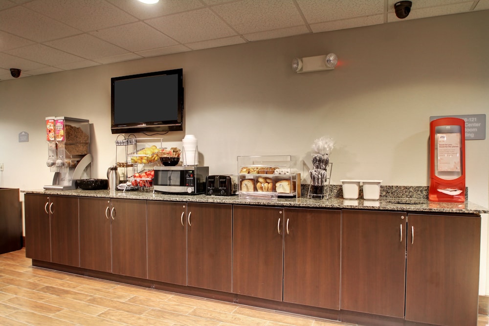 Microtel Inn & Suites Tuscaloosa Near University - photo 19