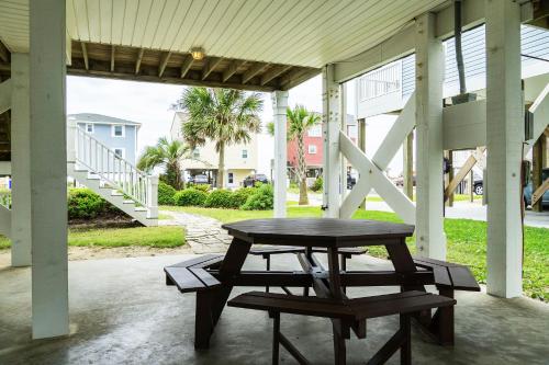 Tar Healin by Oak Island Accommodations - photo 42