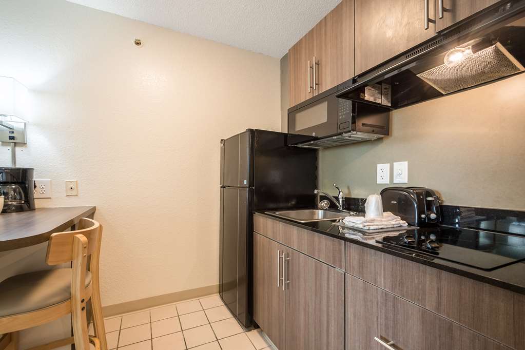Studio 6 Extended Stay Roswell GA Atlanta - photo 20