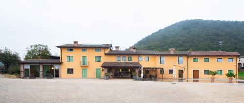 Agri alloggio le Poscole Al Canton — hotel in Castelgomberto