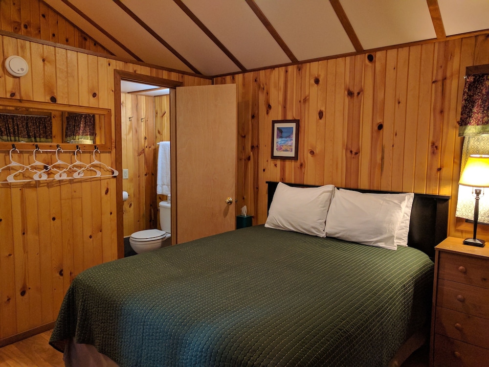 Emerald Forest Cabins - photo 108