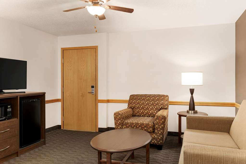 AmericInn by Wyndham Baudette - photo 54