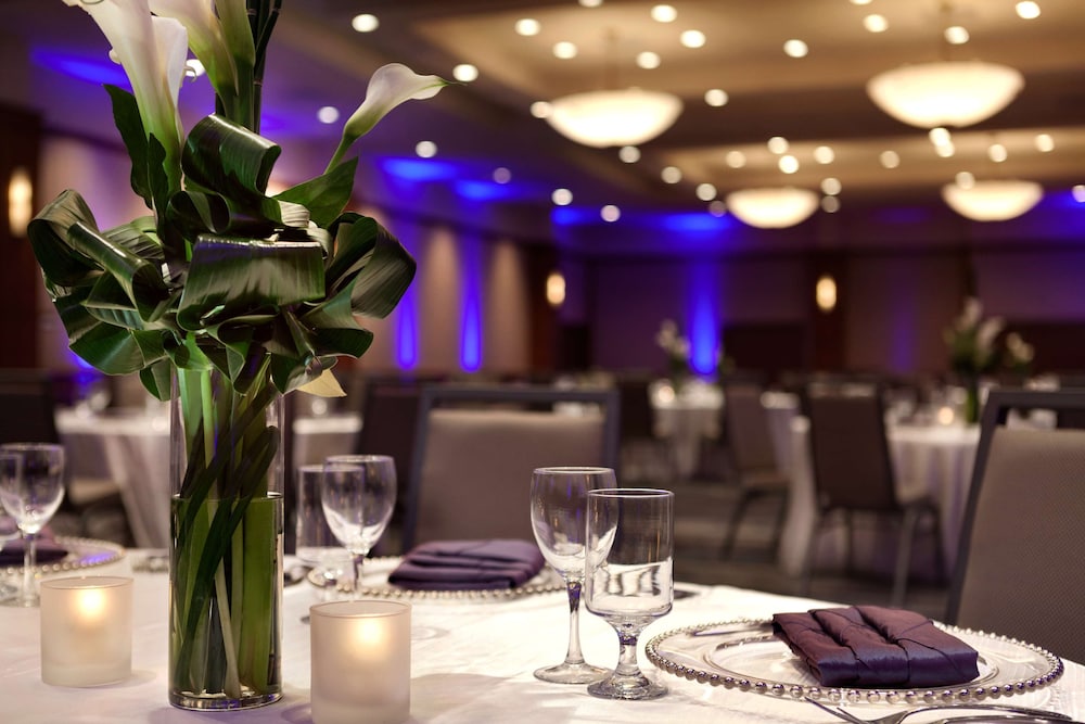DoubleTree by Hilton Minneapolis Park Place - photo 57